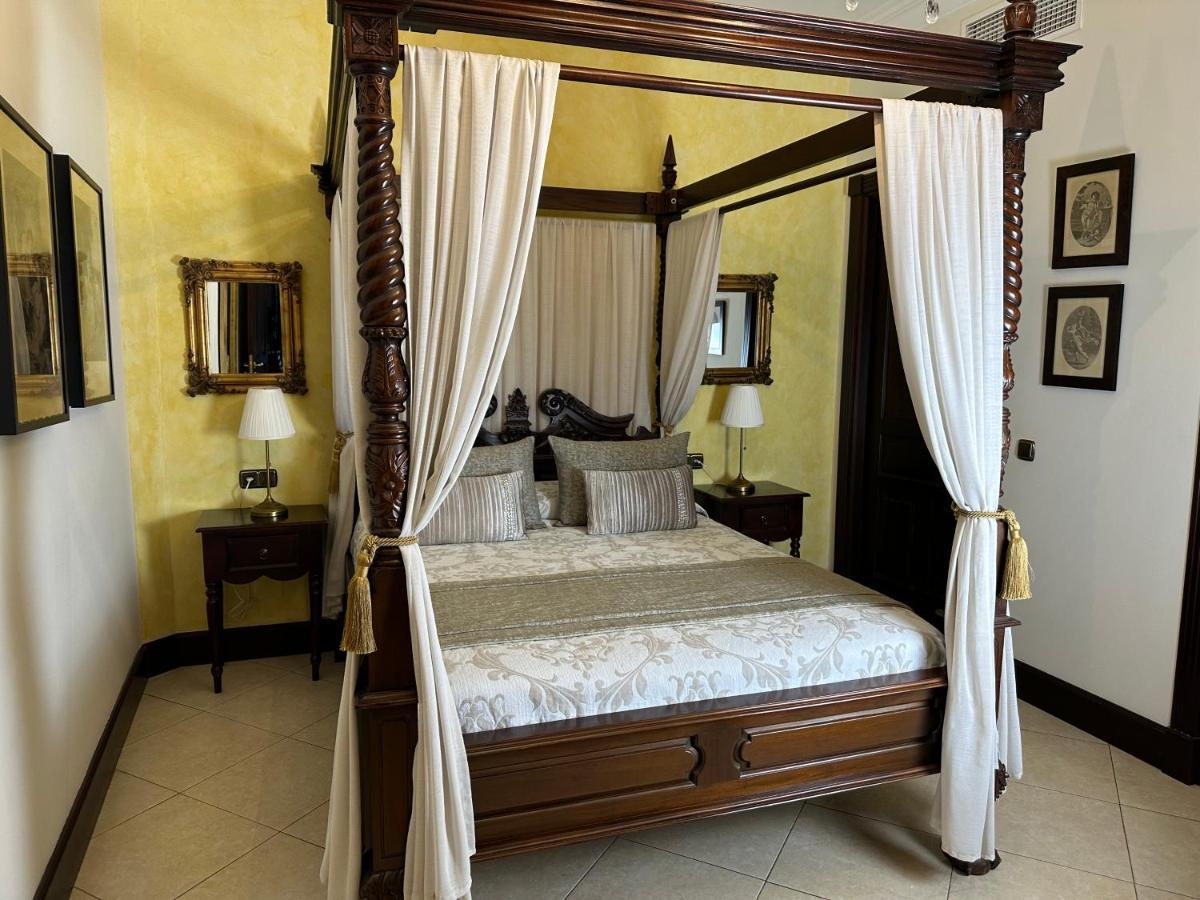 Hotel Boutique Casa Veracruz エステポナ エクステリア 写真